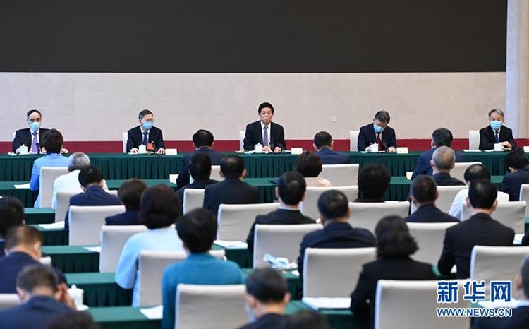 http://www.xinhuanet.com/politics/2020lh/2020-05/23/1126024279_15902476883541n.jpg http://www.xinhuanet.com/politics/2020lh/2020-05/23/1126024279_15902476883541n.jpg